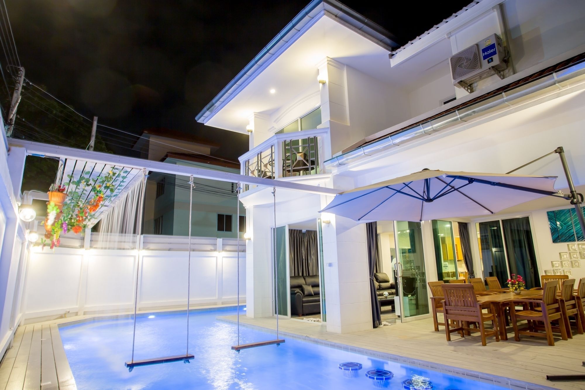 The Ville Modern Viewpoint Pool Villa Pattaya Buitenkant foto